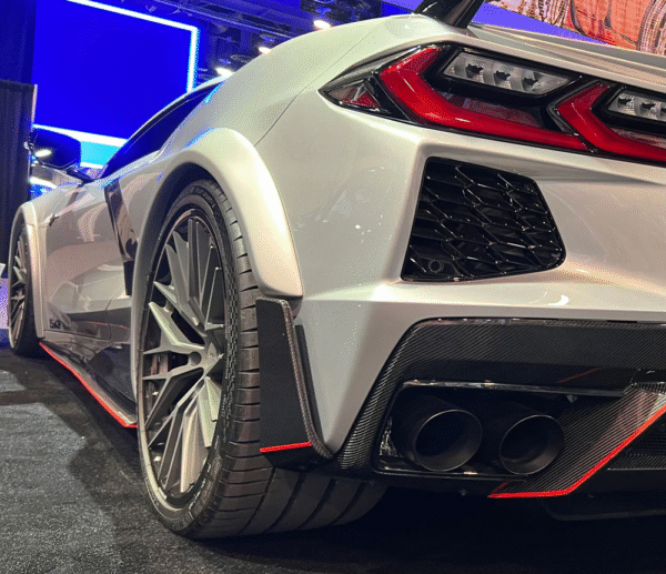 2020-24 Corvette Concept8 Fiberglass Wide Body Fender Flare Set with Canards (Ships in approx. 3-4 weeks)